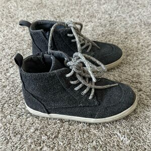 Old Navy toddler boys gray wool high top shoes size 9